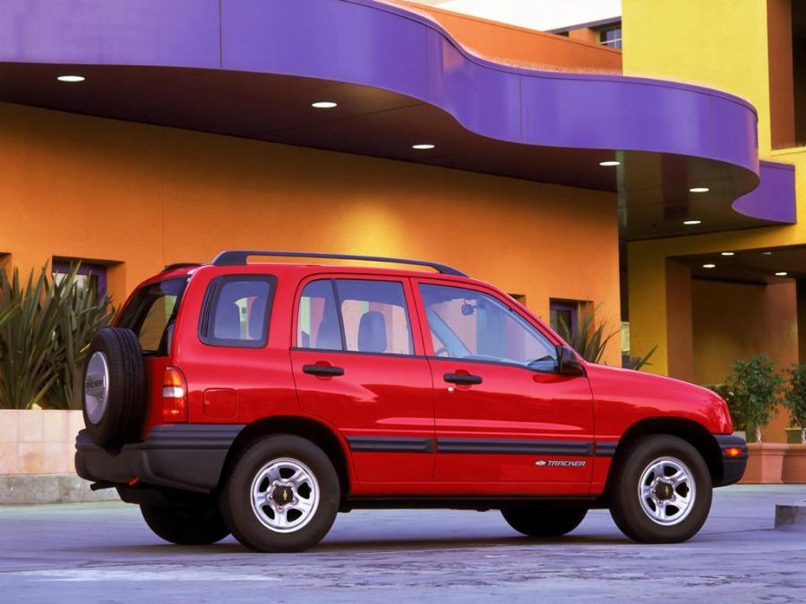  Chevrolet Tracker 1999 года  (фото 9 из 22)